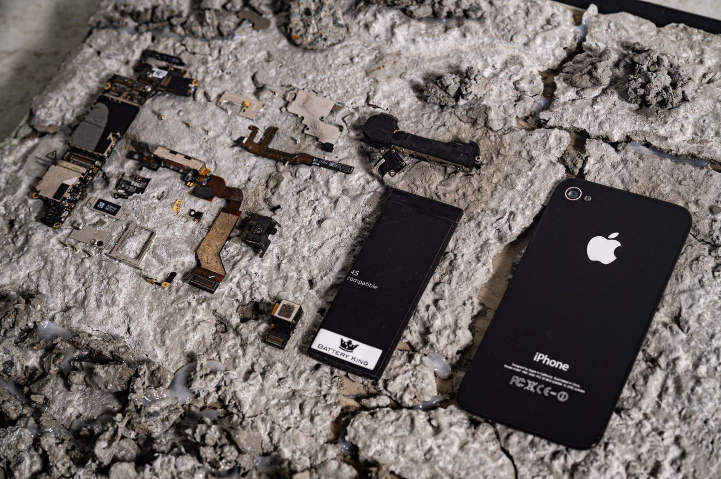 OOPARTS Phone 02